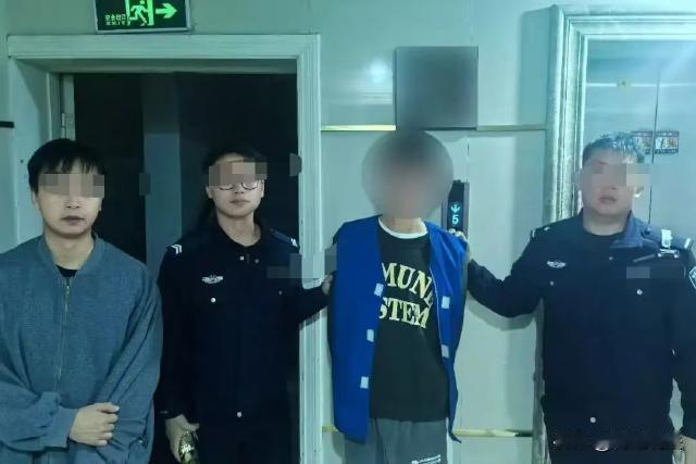 浙江杭州，赵先生出国三个多月，回来后发现自己放在门口的三双穿过的鞋丢了，赵先生报