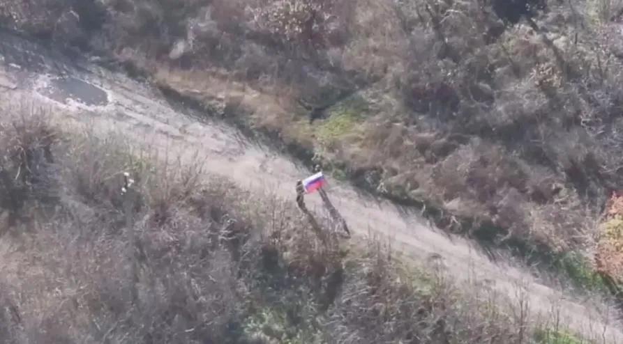 在过去一周内，俄军共占领了16个居民点，其中包括一座城市（库皮扬斯克）。按照地区