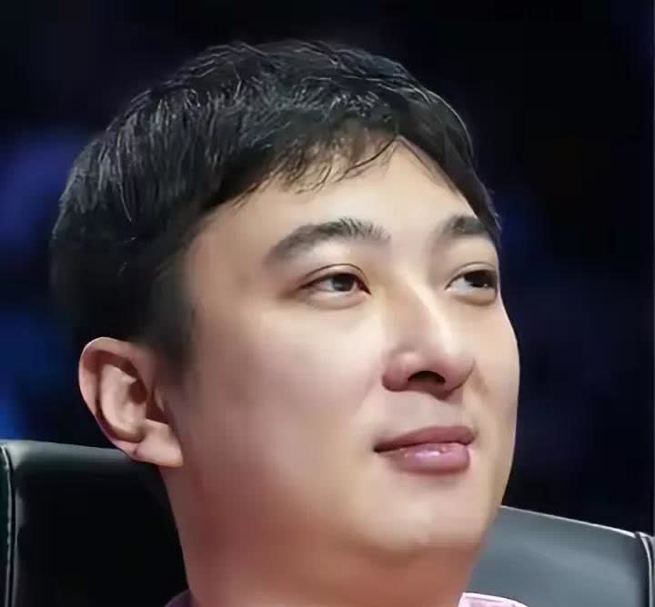 王思聪还是挺厚道的。王思聪对于黄一鸣，不理不睬就是对黄一鸣最好的回应，这