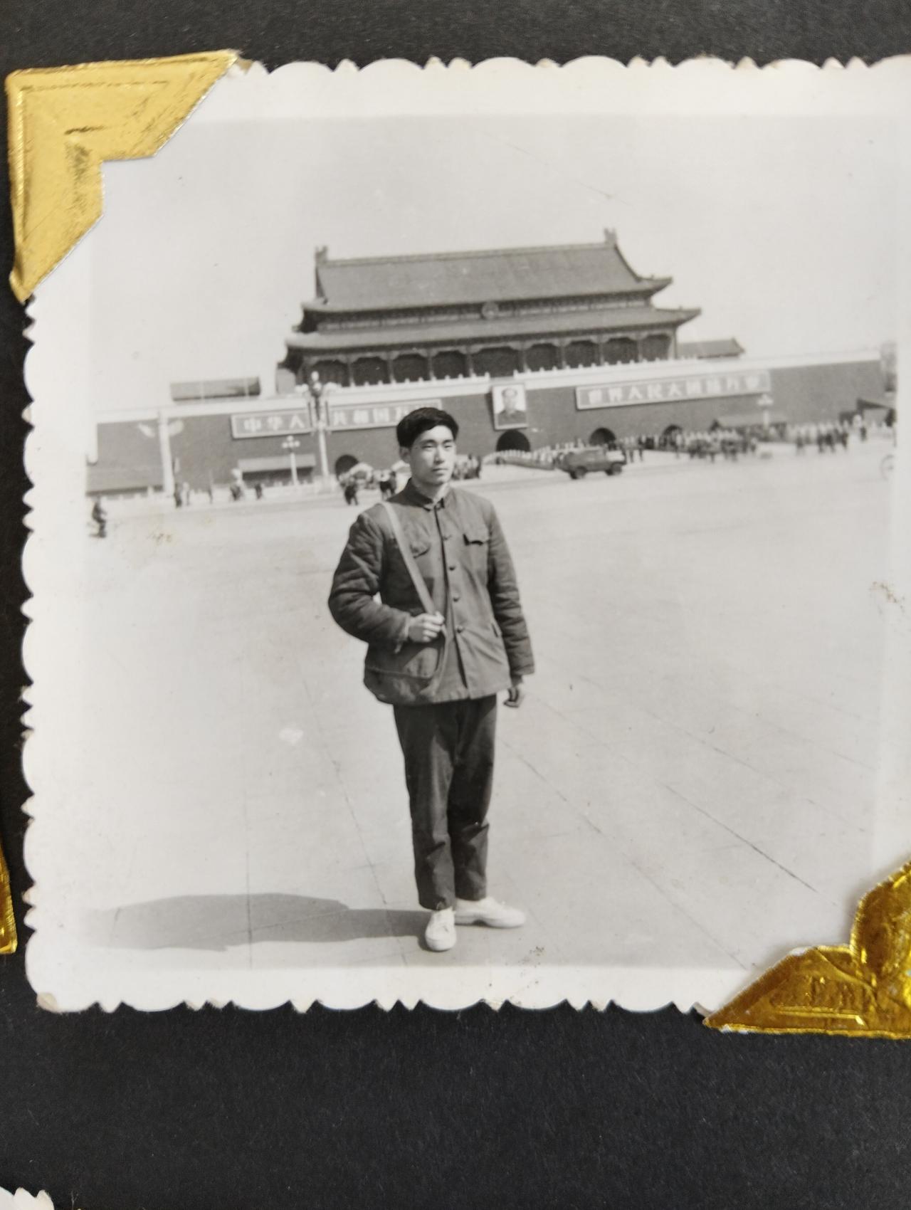 惊闻我的一个老同事温建春，孤身一人在家时，心梗发作去世了。我很伤心，心里总默念着