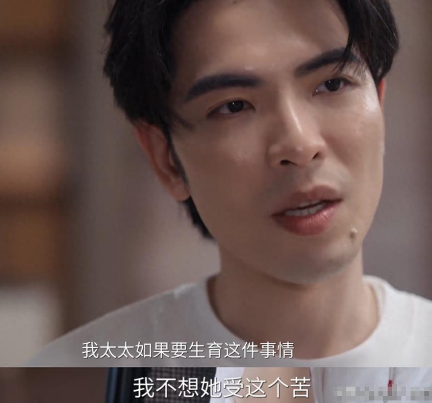 萧敬腾一句话，让很多人重新认识了这段“姐弟恋”在最新播出的鲁豫对谈萧敬腾节目中，