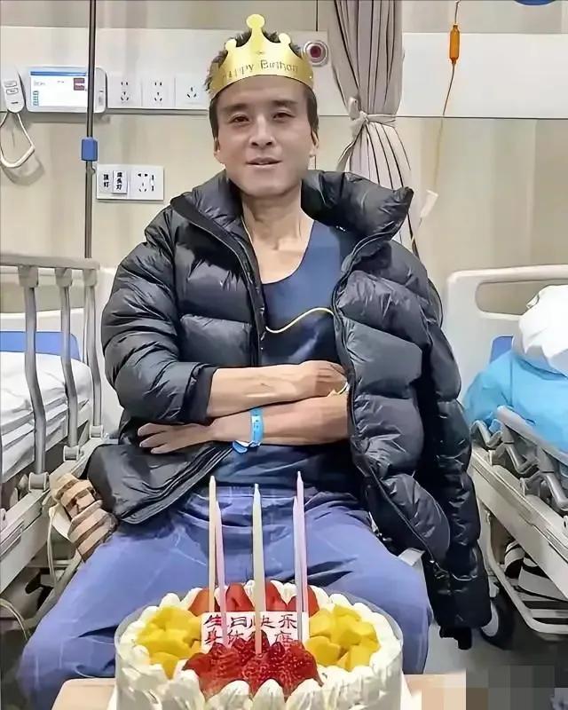 泪目！2025年春，陕西47岁男子确诊肝癌晚期。家人千方百计瞒着他，不让他得知病