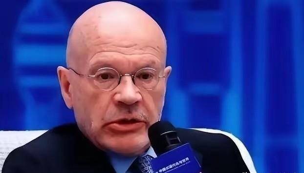 为什么西方国家都不喜欢中国？英国专家：中国有一个“老问题”西方国家对中国总有说