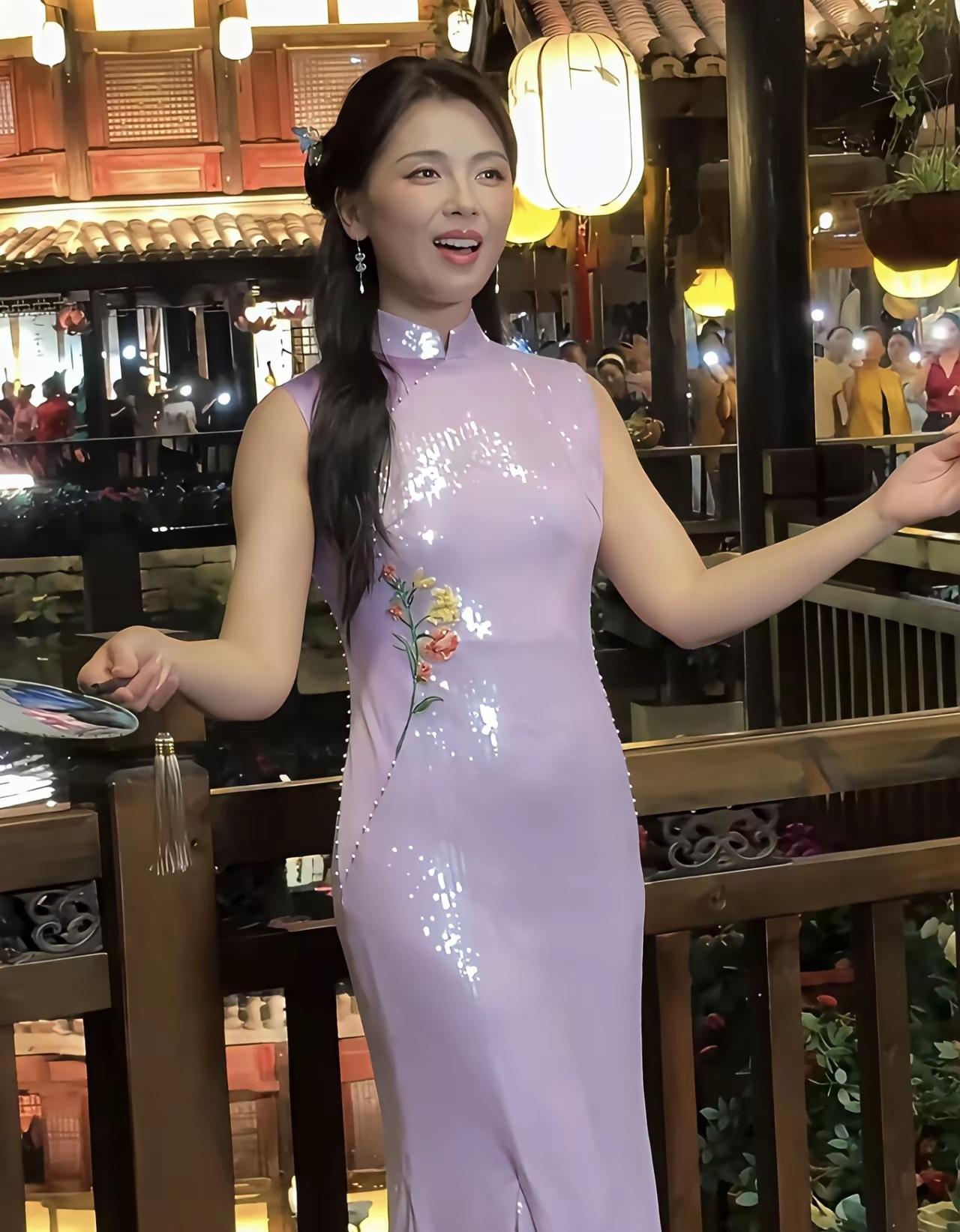 周涛是端庄大气，刘涛是小家碧玉，不同风格但是刘涛的演技真的很不错😉你们觉得