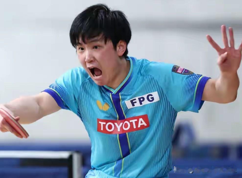 张本智和半决赛将战卫冕冠军篠冢大登则战大黑马乒乓球日本全锦赛，男单四强出炉