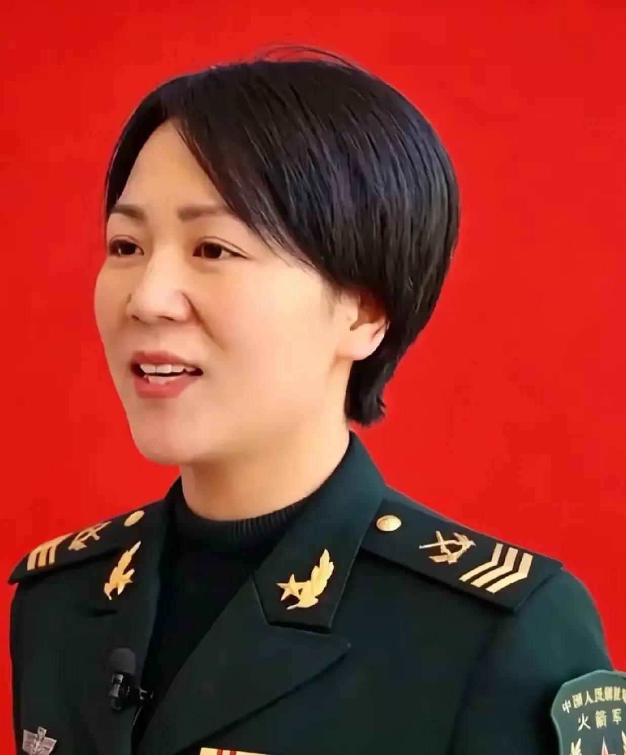 邢莹莹，女，1987年10月生，河南洛阳人，中共党员，2009年12月入伍，现任
