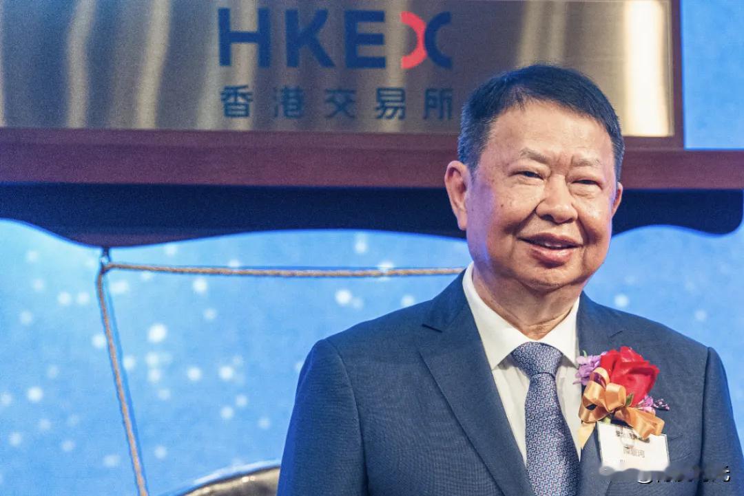 11月28日晚紫金矿业公告68岁的陈景河卸任董事长拟被聘为终身荣誉董事长、