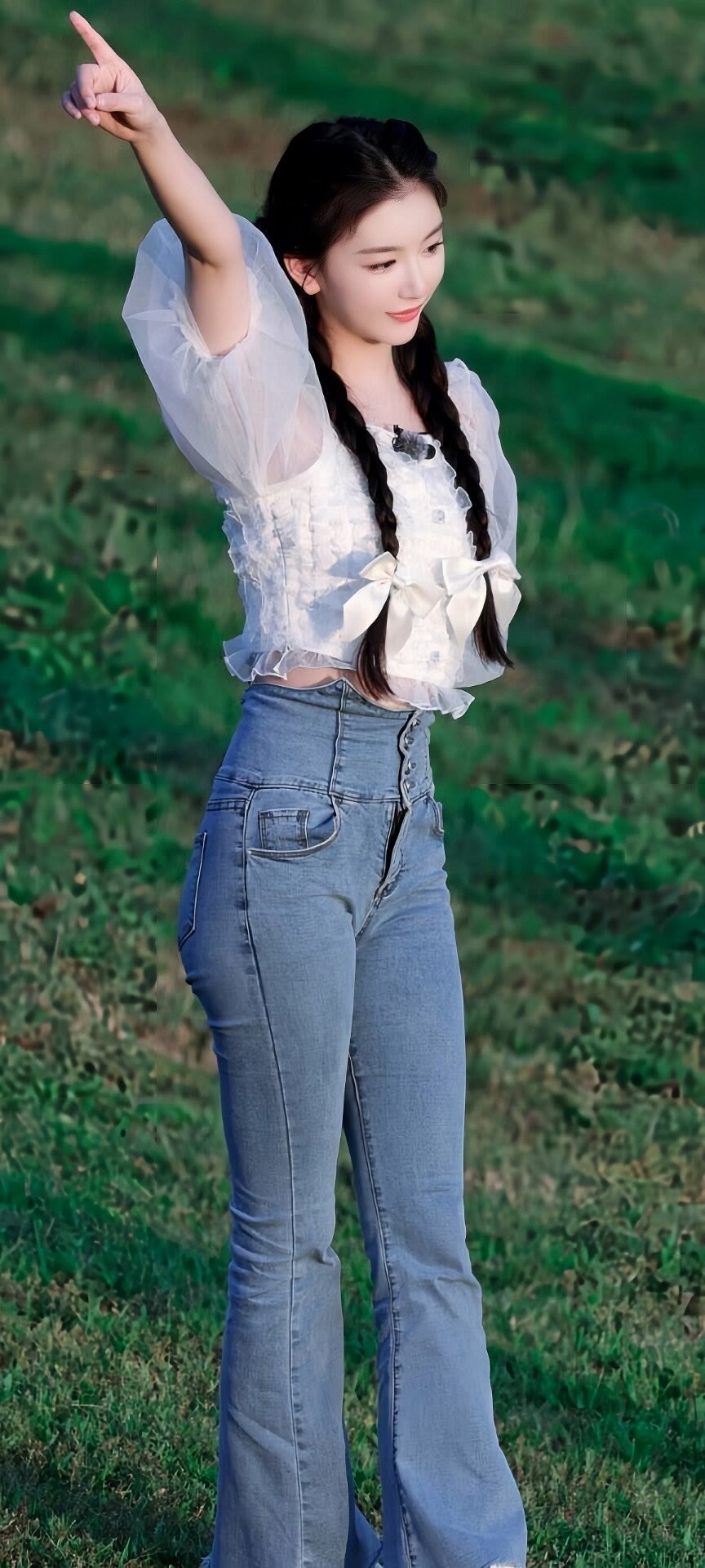 曝侯明昊孔雪儿恋情孔雪儿紧身牛仔裤合集