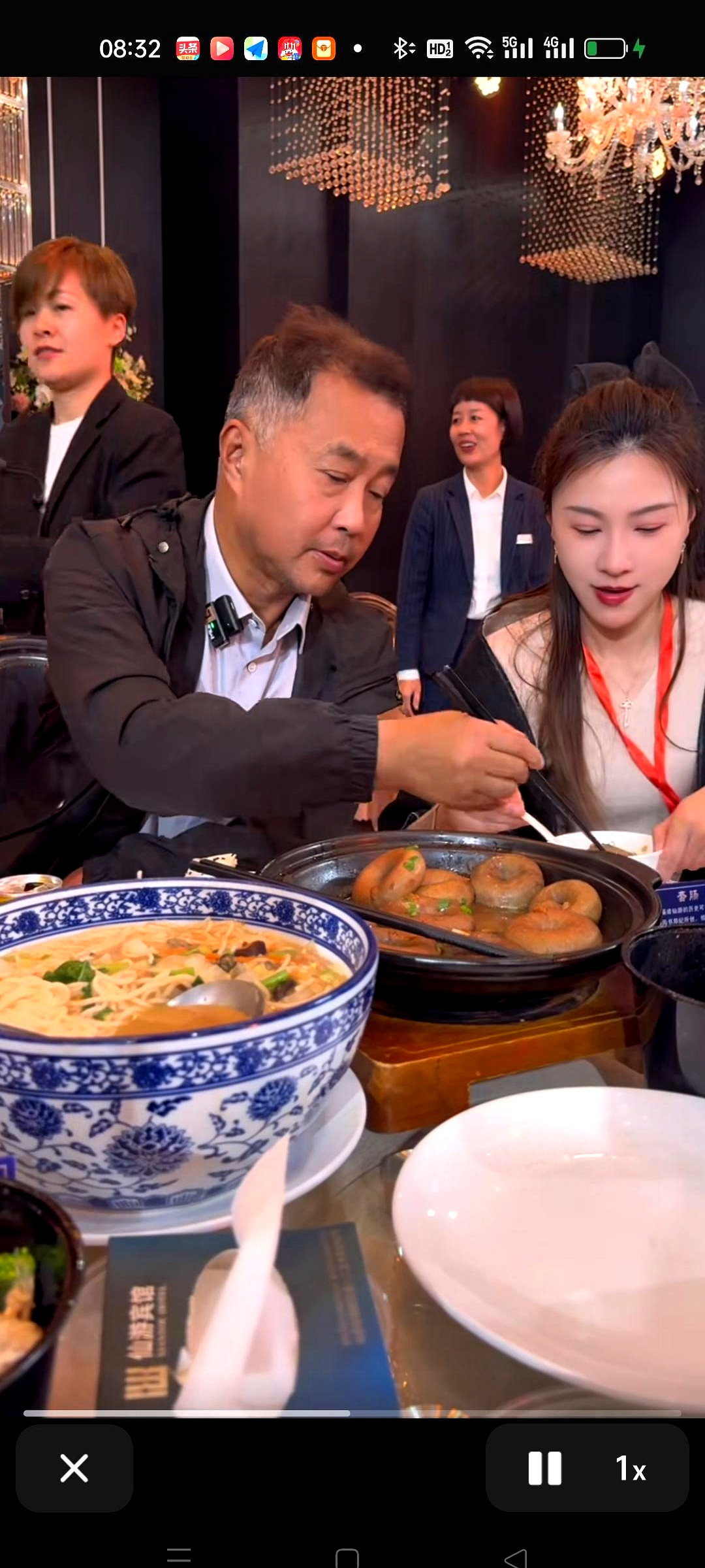 沈巍对晓晓的心意，藏得可真含蓄！谁说有些大哥哥就是直男思维？瞧...