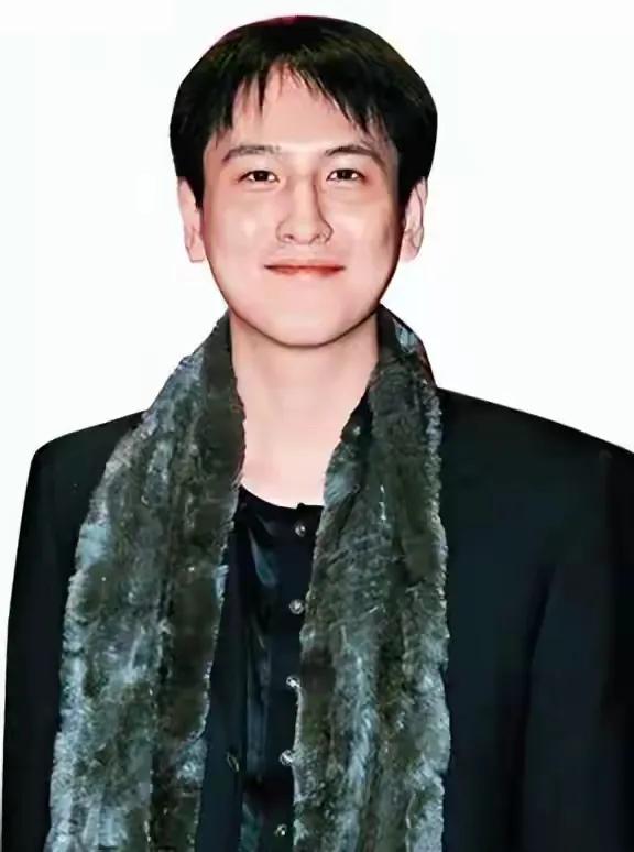 汤珈铖：豪门里的“另类”公子要说投胎技术哪家强，汤臣集团二公子汤珈铖必须上榜