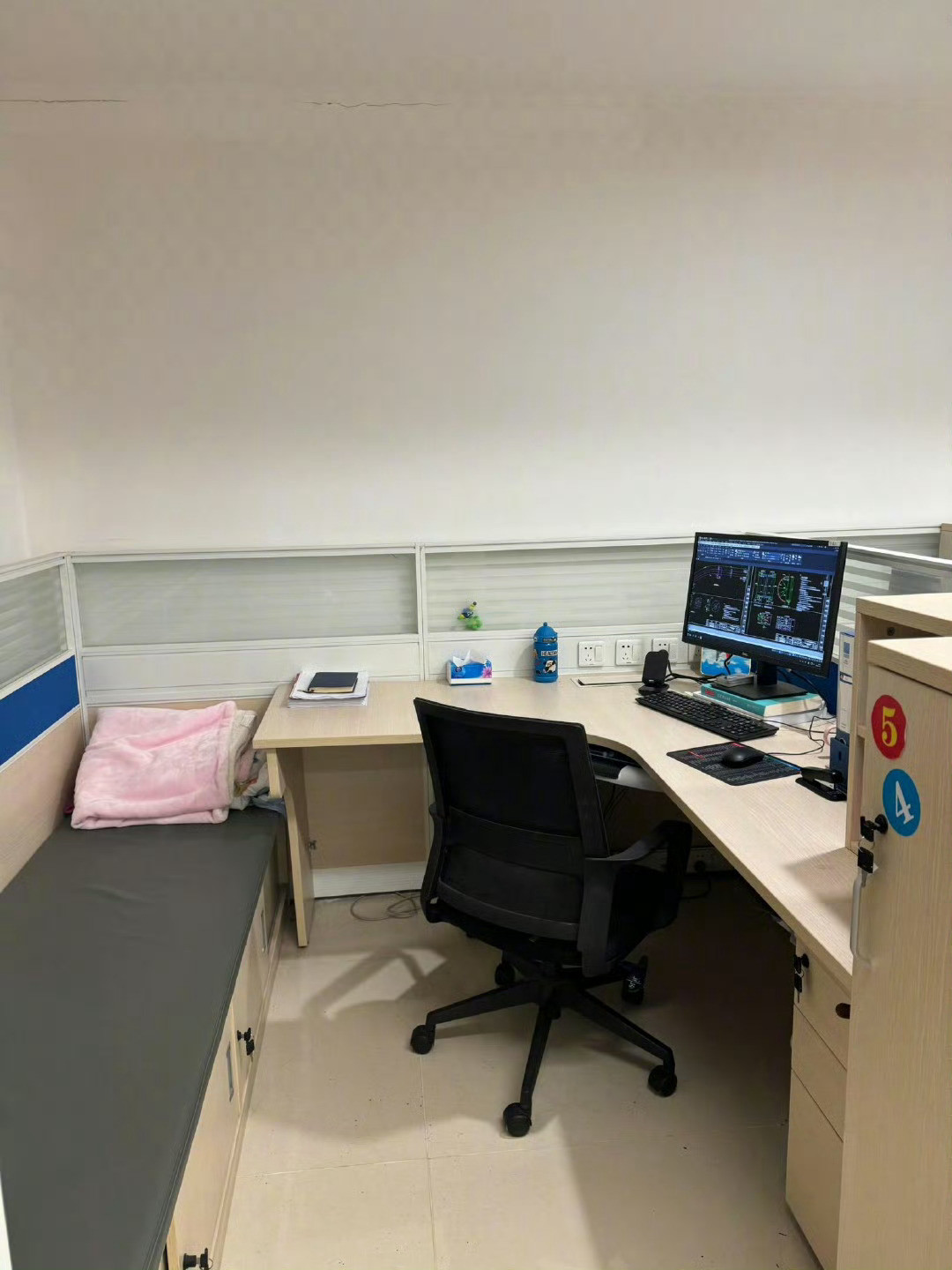 建议所有公司工位都按照这样来设计​​​​