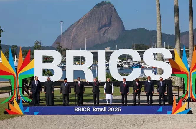 这次金砖国家，中国低调出席，是有原因的。从GDP的角度来看，在金砖五国中，中国