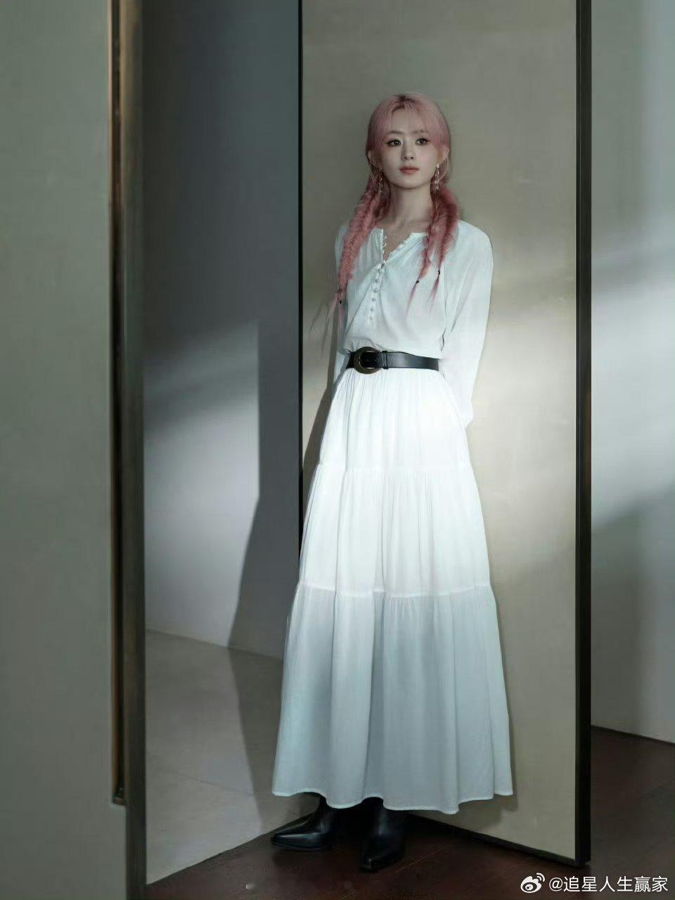 女明星粉发造型赵丽颖白鹿李一桐真是百花齐放的美啊​​​