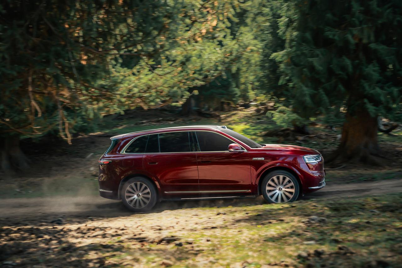 30000家庭选全新问界M7，因为每个座位都被认真对待过交付量是产品力最诚实的