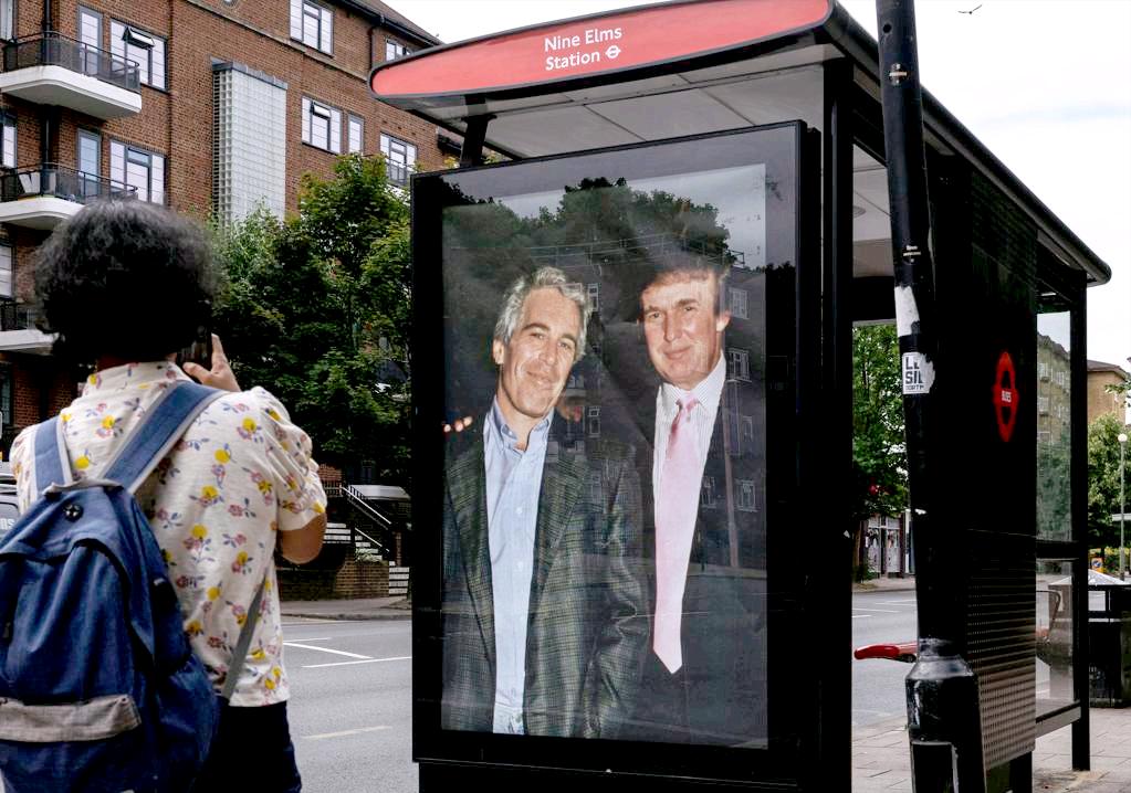 这回要实锤了？！美众院民主党抛出震撼弹！新邮件再爆特朗普与爱泼斯坦勾当根据