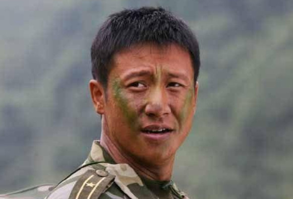2004年，张国强的工资只有3500元，妻子忍受不了贫穷的生活，丢下只有1岁的儿