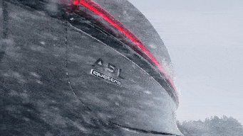 对于南方人，在冰雪中奔驰是从小就有的向往，这几天刷到的上汽奥迪A5LSportb