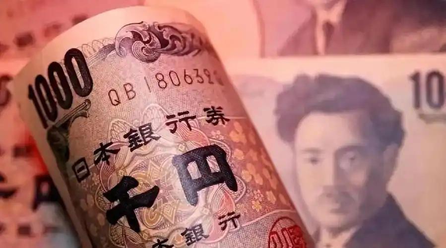 日元败局已定！8月12日，《日本经济新闻》发了篇重磅评论，直接给日本这场轰轰