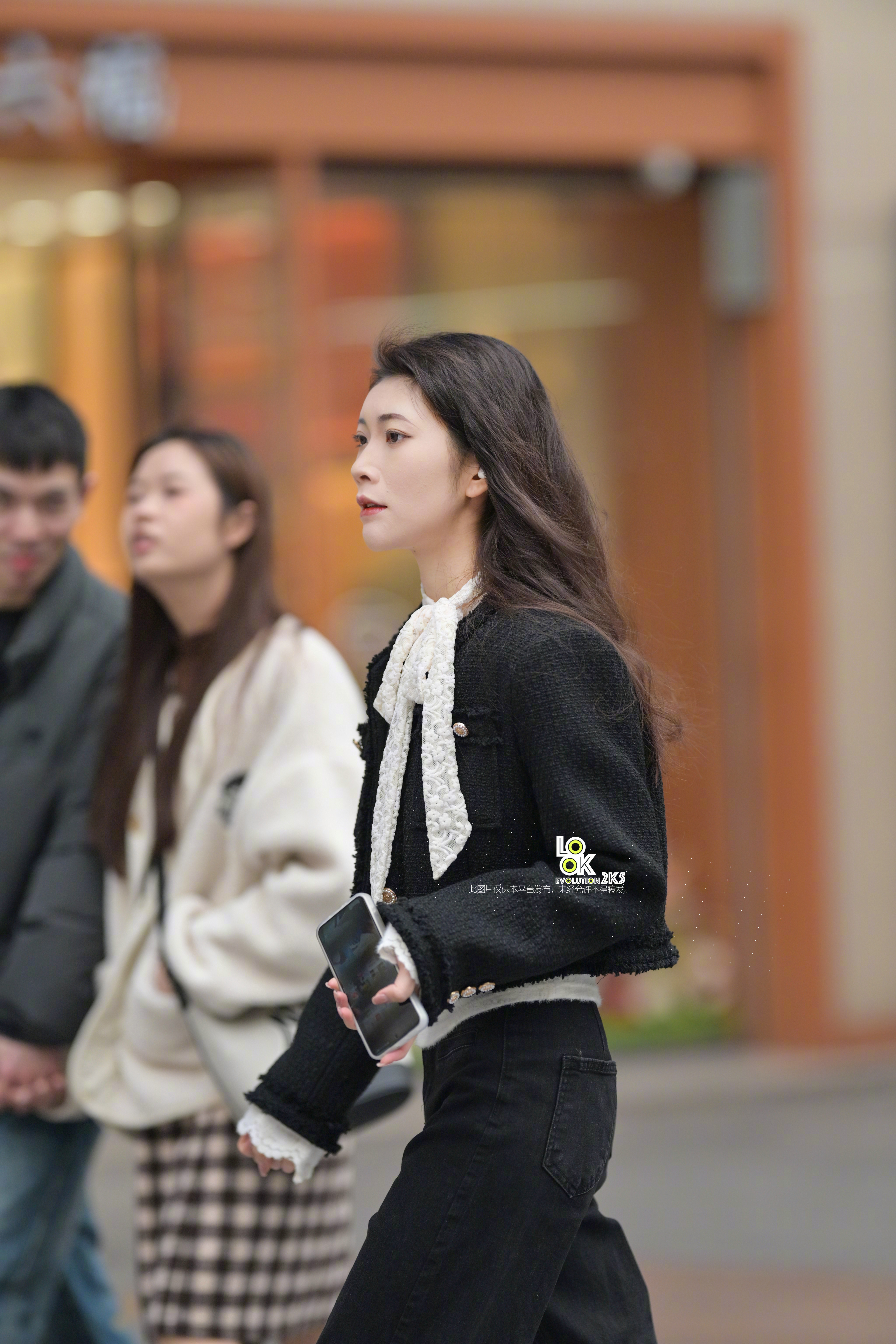 中午吃啥啊？？发图啊！不发微博都要垮了！