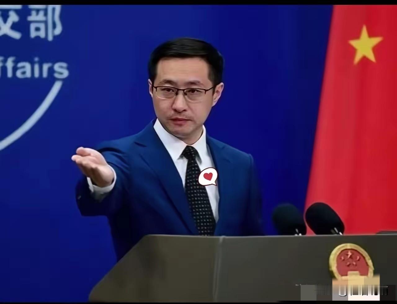 拿着百姓的血汗钱当“保护费”，以为跪得够低就能保平安？晚清的“绥靖套路”，简直是