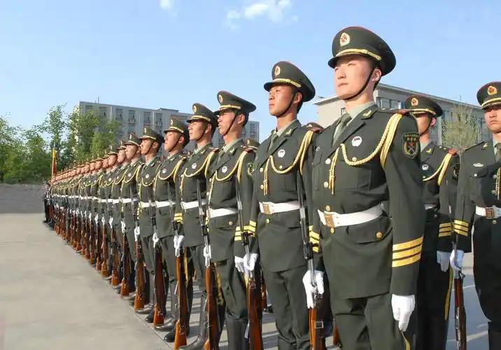 俄罗斯专家出来说实话了！俄专家坦言，俄高层精英知道中国的武器装备比俄罗斯更加先