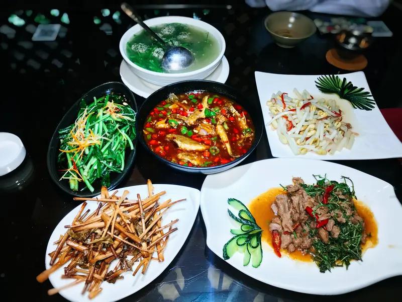 一个山东临沂的学生去南京上大学被徐州老板认老乡了。听这个孩子妈妈讲，她女儿去南京