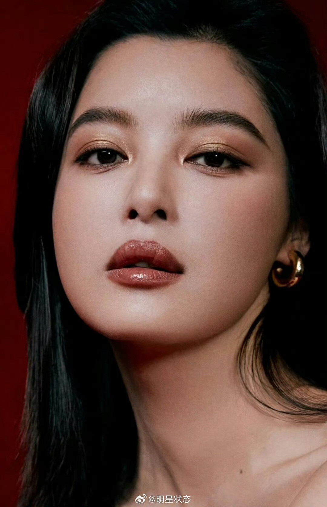 辛芷蕾这撩人范可不比舒淇差