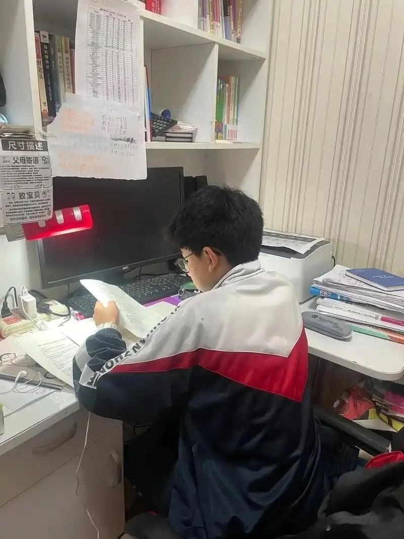 只有做了初中生家长以后才明白的八个真相第一个小学写作业都费劲的孩子到了初中都