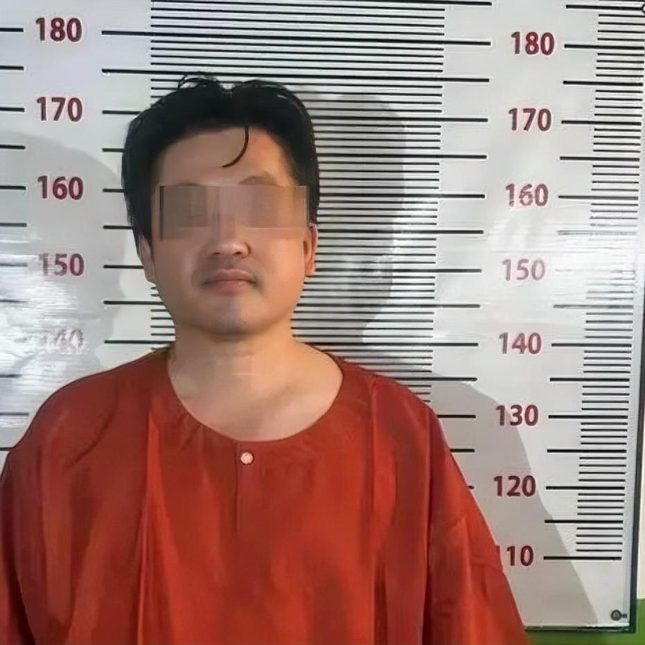 柬埔寨的警方，又抓了一个电诈的大头目，50岁的华裔黄继茂，他曾经拥有勋爵头衔