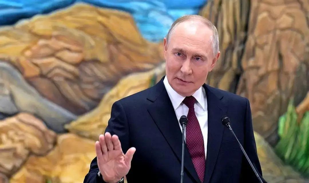 果不其然。真相是：最后拼的是谁能盖得住那个章、谁的签字能站得住，不是谁的炮更硬