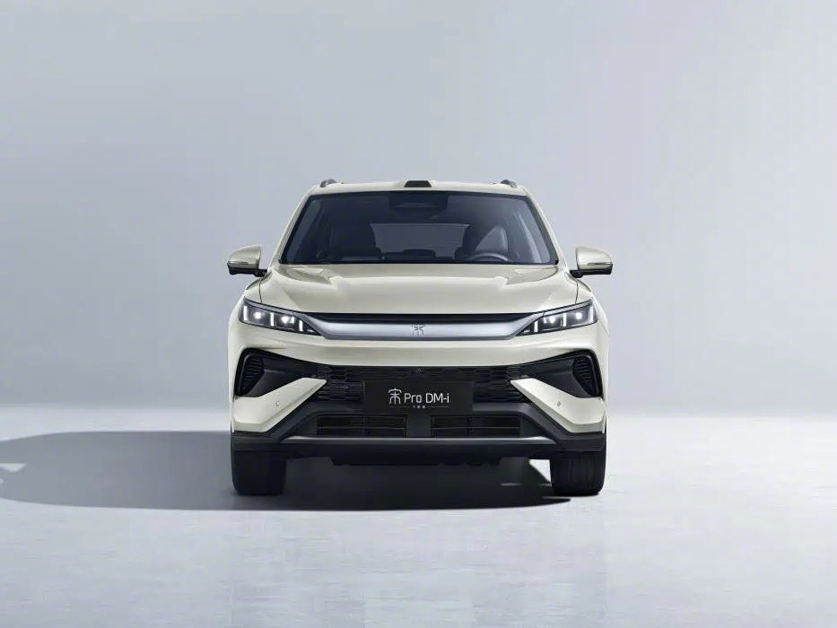 2026款宋ProDM-i，比亚迪插混SUV，10万级家用。纯电续航220km