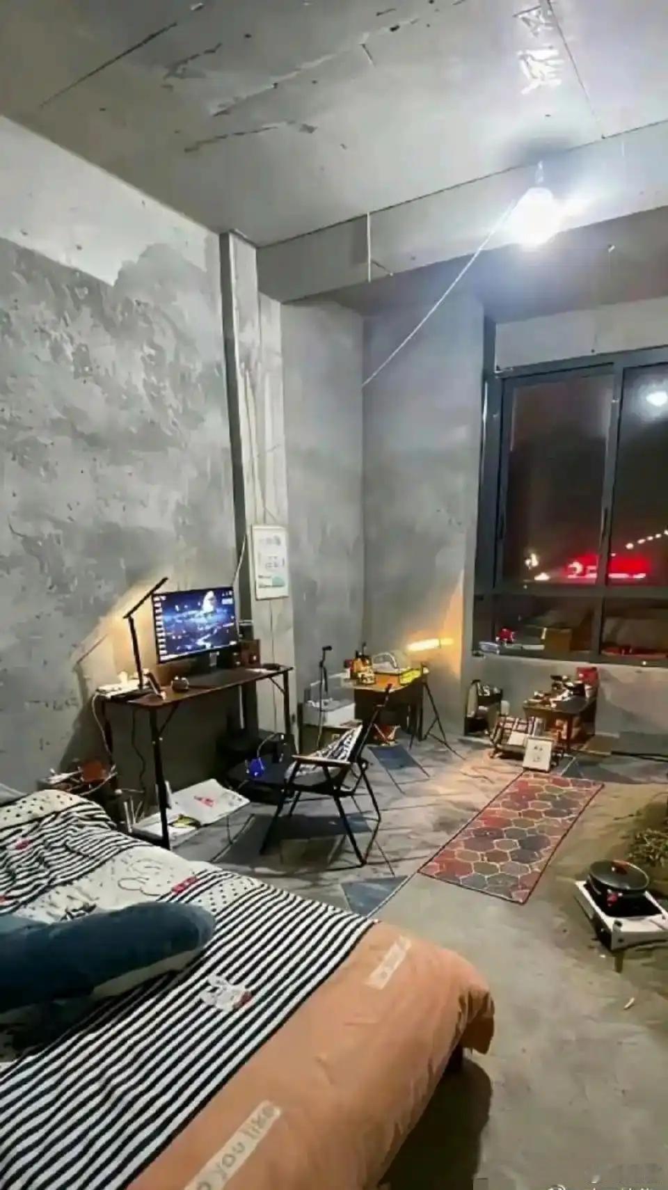 只有一张床的毛坯房这样买房子的意义是什么？搞不懂