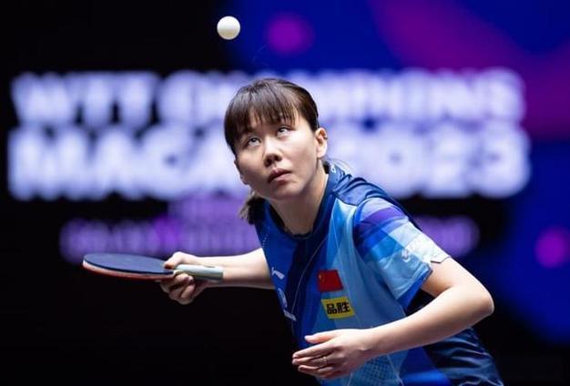 刚刚结束了一场WTT新加坡大满贯女单1/8决赛的激烈较量，女单世界排名第3的国乒