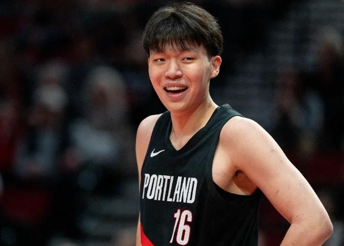 不出意外！NBA休赛期或将被扫地出门的六大超巨！1：威斯布鲁克联盟曾经的“三