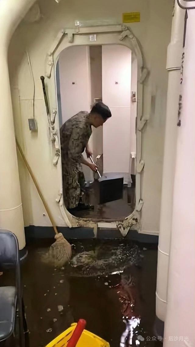 砂仁猪心！海军辽宁舰介绍其庞大有序的厕所系统！几十种类型，上百个终端，专人负责打