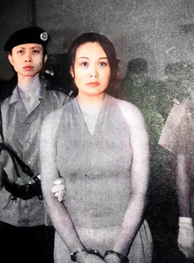 1999年，警方捣毁了位于北京亚运村“七号别墅”的特大“淫窝”。然而，组织者的身