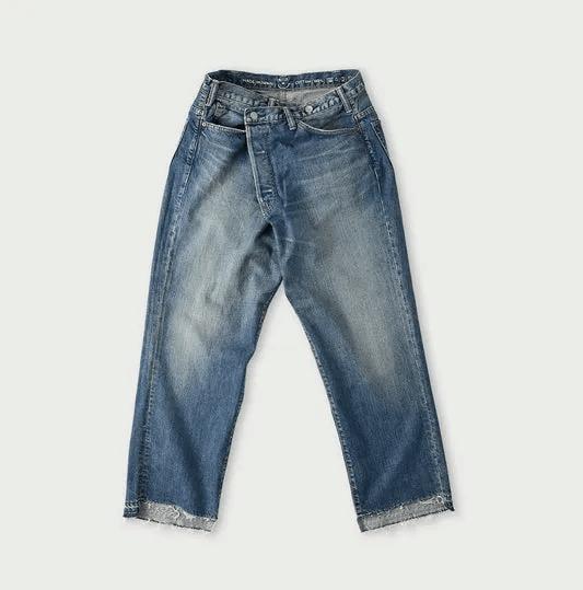 1月中旬，王先生在西安SKP逛街，一眼看中了意大利奢牌Kiton的一条裤子。标价