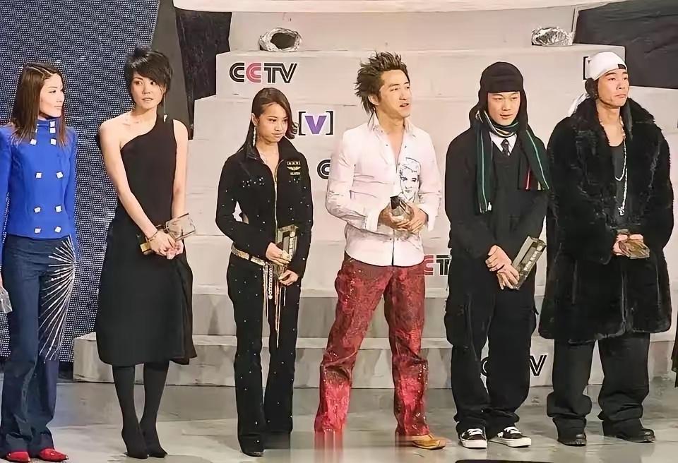 新千年的头几年，以周杰伦、孙燕姿、蔡依林、王力宏等为代表的中生代崛起，台湾乐坛大