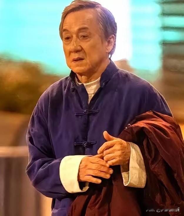 现在我最搞不懂的人成龙身家几十亿，却做了件让人想不通的事。他得了ADHD，