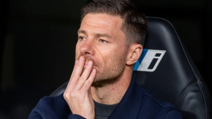 科贝: 阿隆索想冬窗签中场, 皇马认为中场足够强+信任青训