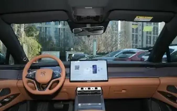 车圈就这样。你永远不知道下一年谁会突然起飞。2020年谁能想到汉能干到100万销