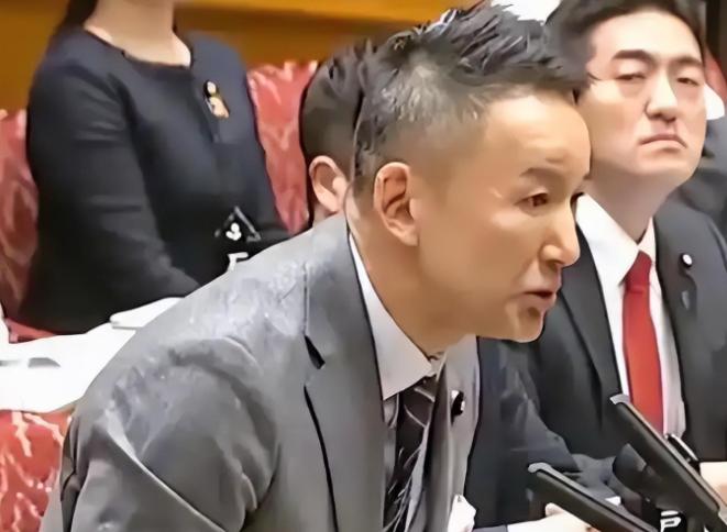 日本“内讧”升级，中日对峙不断加码，渐渐有日本官员清醒了过来，若是真的战争爆发，