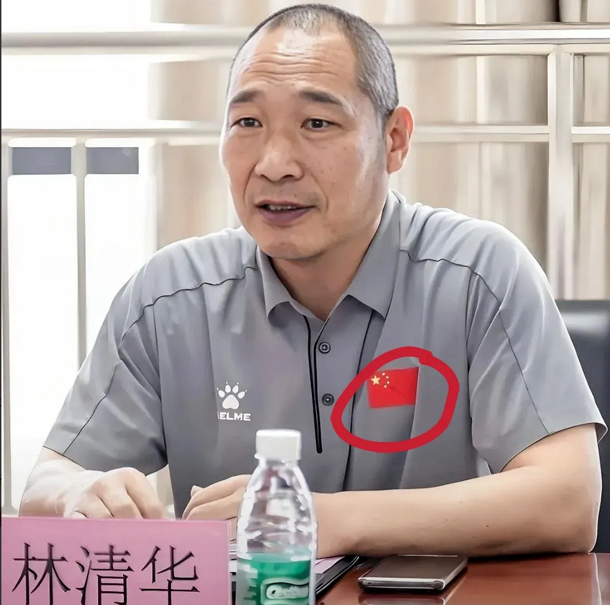 林清华，法号释延鲁，这位曾是少林寺武僧总教头的功夫高手，2015年用“释正义