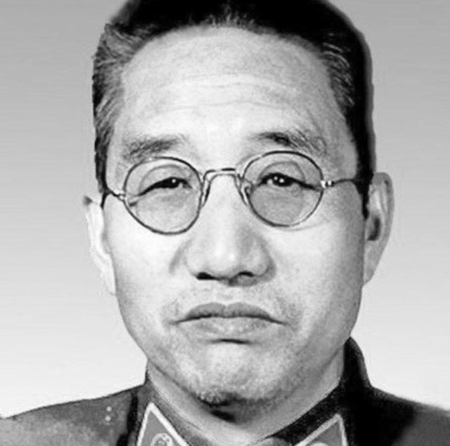1955年，一位将军部下的新娘拜访徐向前，因穿着朴素竟被误认为是家中应门的老人吗