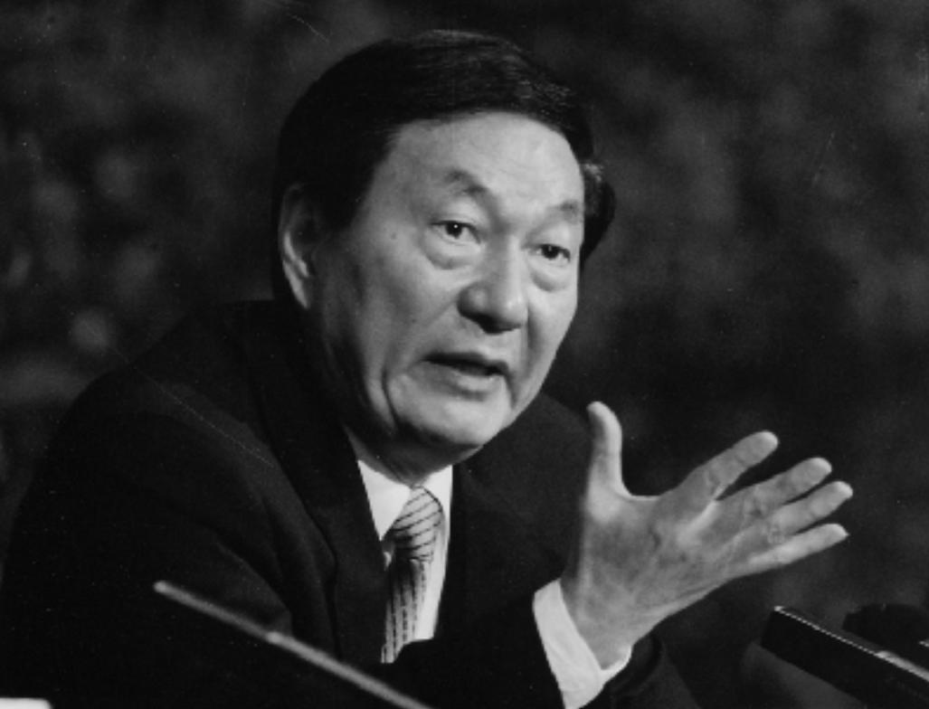 提起朱镕基总理，很多人都记得他刚直务实、一心为民的模样，可很少有人知晓，总理的童