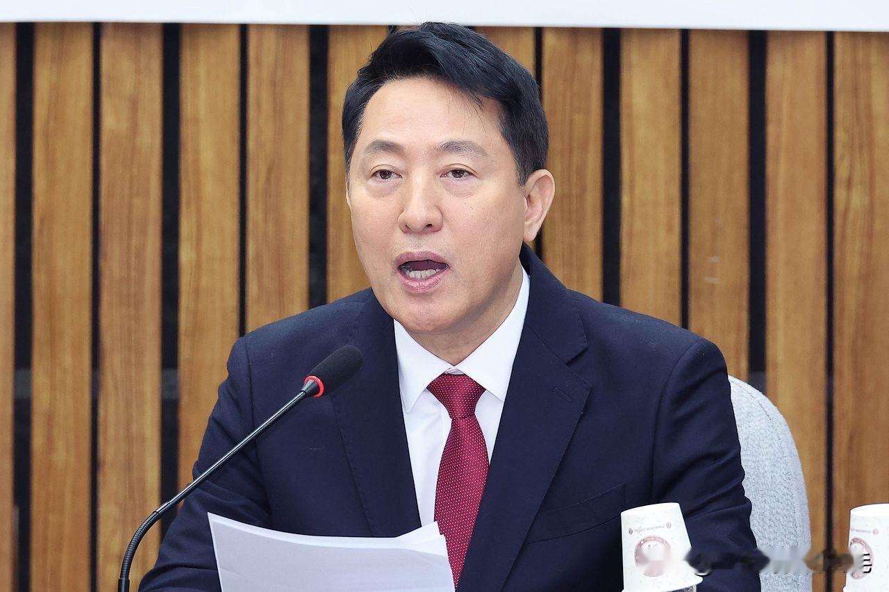 14日，韩国首尔市长吴世勋敦促国民力量党为地方选举尽快调整路线、推行“去尹”方针