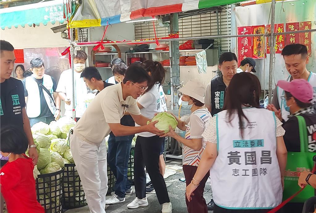 黄国昌呛赖清德执政“一片空白”：与民意背道而驰随着“青鸟行动”与“罢免潮”持续