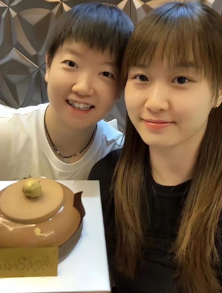 国乒又添两员大将告别！孙铭阳刘炜珊宣布退出国家队刷到这条消息，心里一下子软