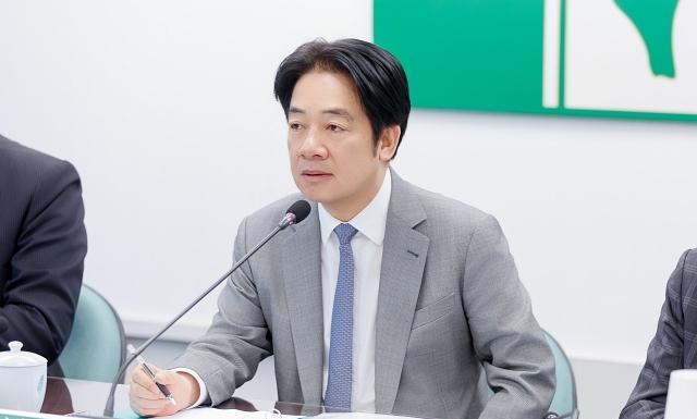 赖清德跟罢团头目曹兴诚会面的消息见光，民进党派系内斗？　就在“总统府”秘书长潘