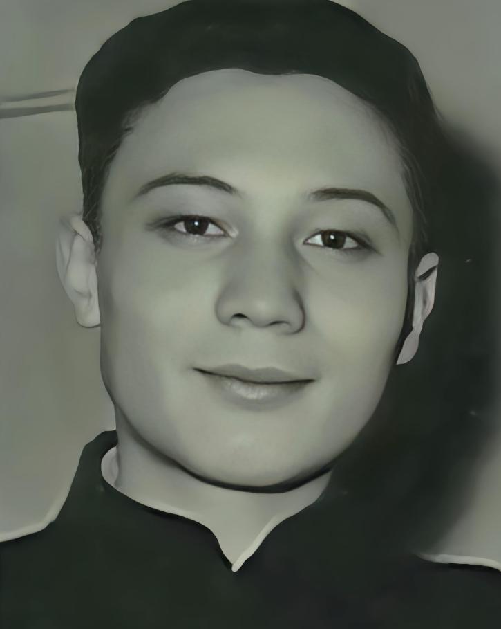 1952年，蒋孝文被抓进警察局，警察问他家长是谁，他没有回答，而是指了墙上蒋介石